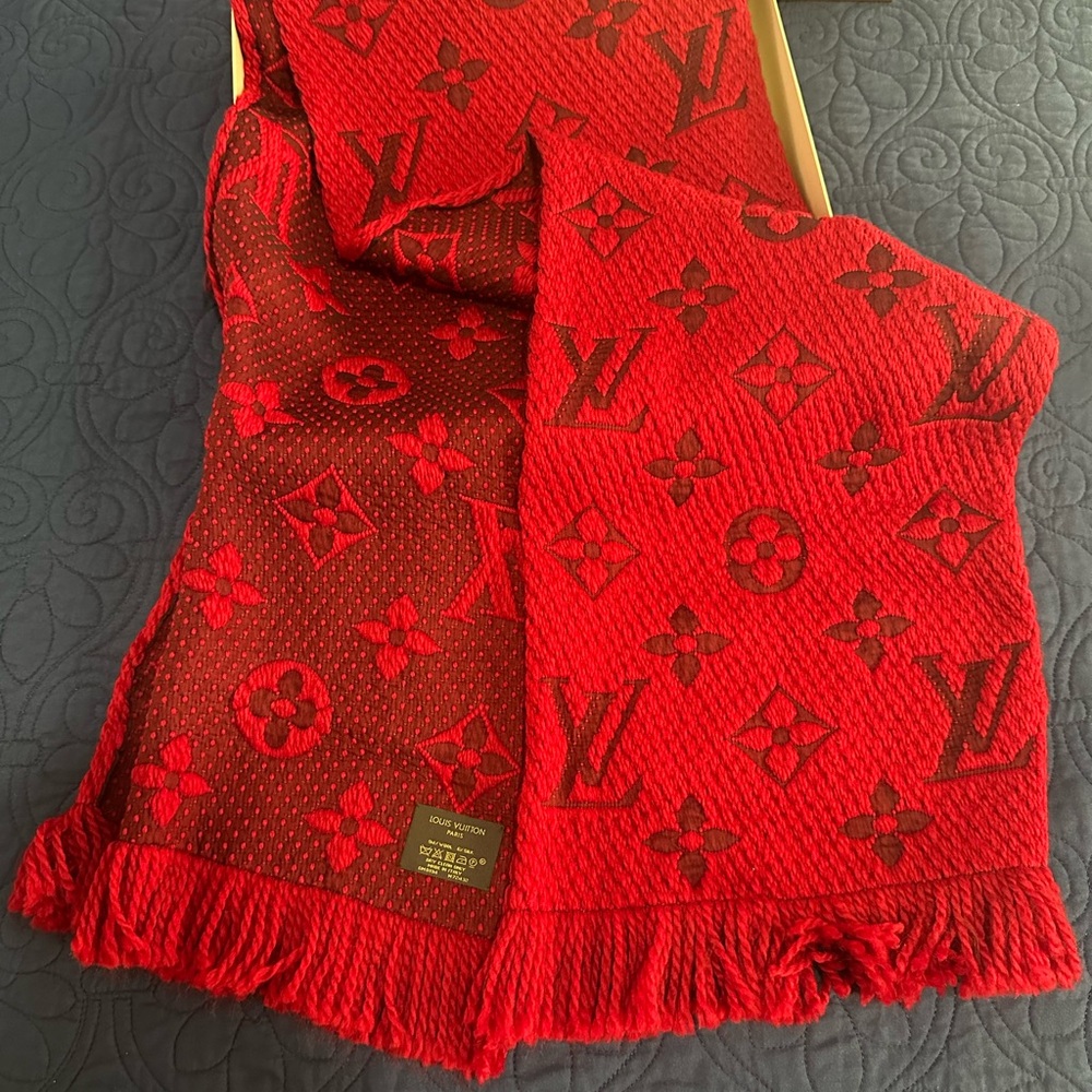 Louis Vuitton logomania scarf red